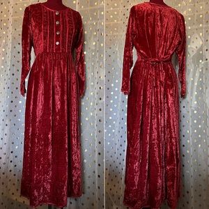 Crushed velvet Renfaire dress